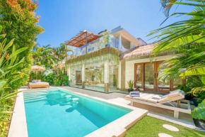 Villa Florence - 3BDR Luxury Villa, Private Pool, Walk to the Beach